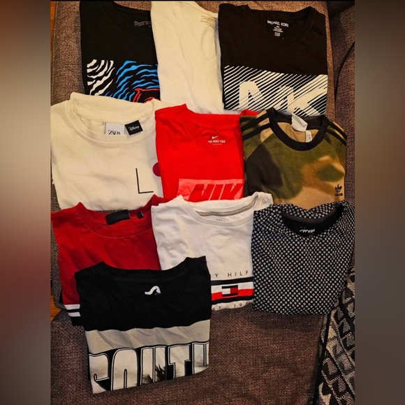 Bundle of 10 T-shirts for $35, M - Picture 1 of 11